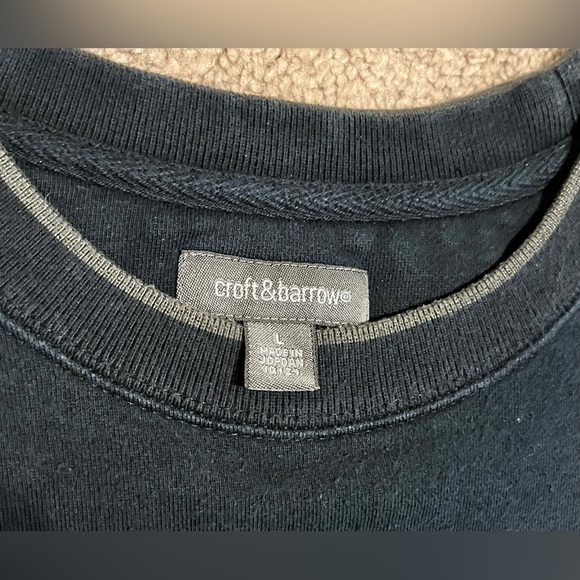 Croft & Barrow Embroidered Eagle Vintage Faded Sweater Size Large - Picture 2 of 5